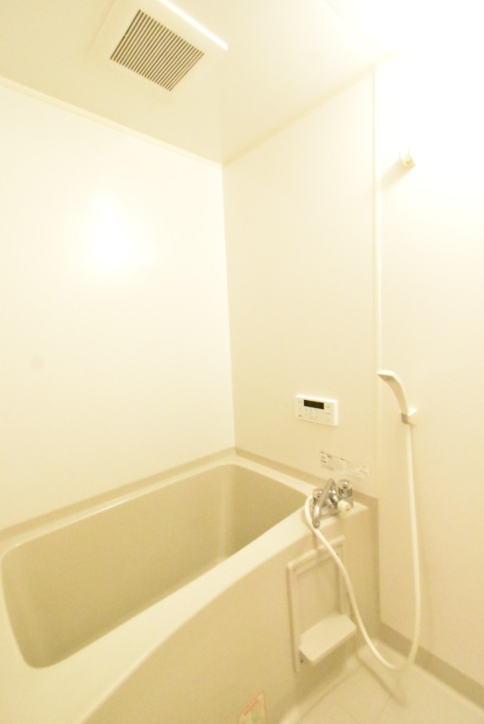 ��ʌ��z�J�s���������̃A�p�[�g�̃o�X