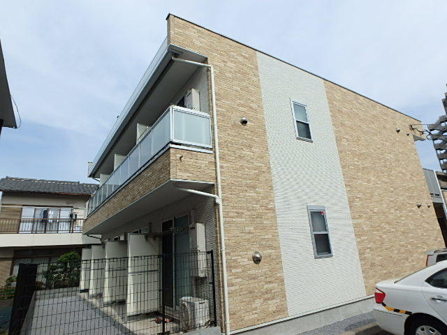 ��ʌ��������܎s��{��听���R���ڂ̃A�p�[�g�̌����O��