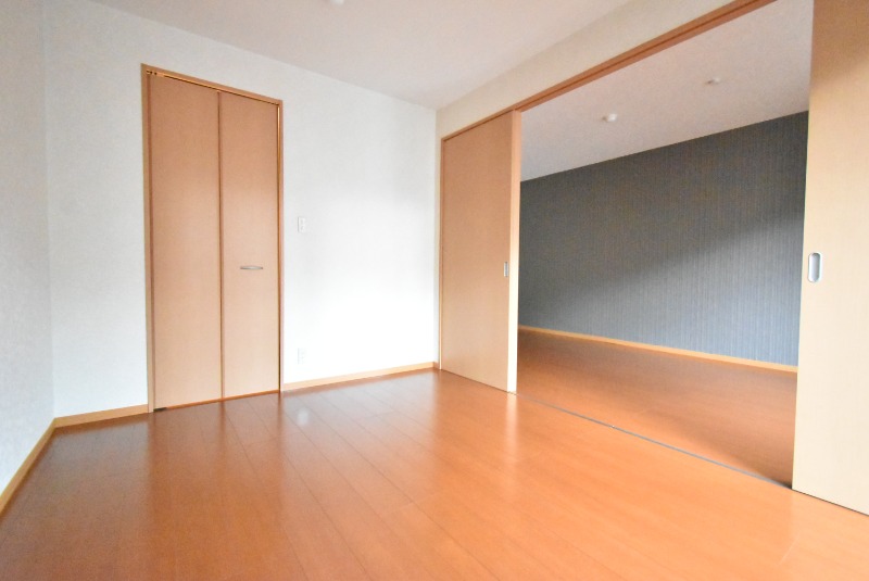 ��ʌ��z�J�s���������̃A�p�[�g�̂��̑������E�X�y�[�X