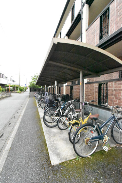 ��ʌ��z�J�s���������̃A�p�[�g�̂��̑�