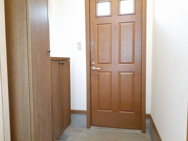 ��ʌ������s���W���ڂ̃A�p�[�g�̌���