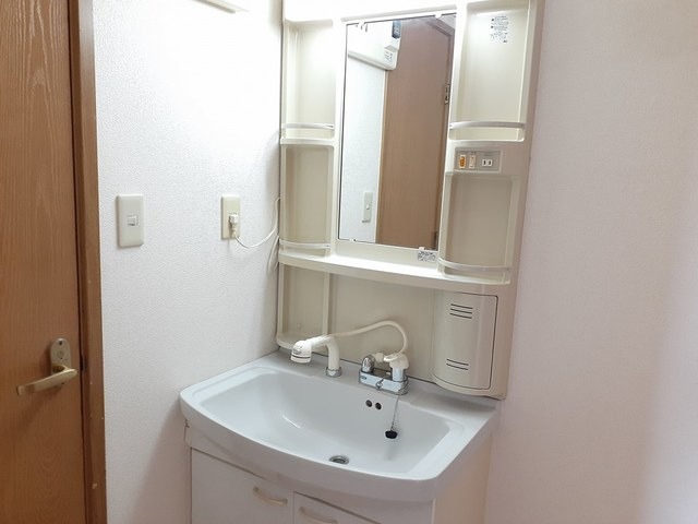 ��ʌ������s���W���ڂ̃A�p�[�g�̐��ʏ�