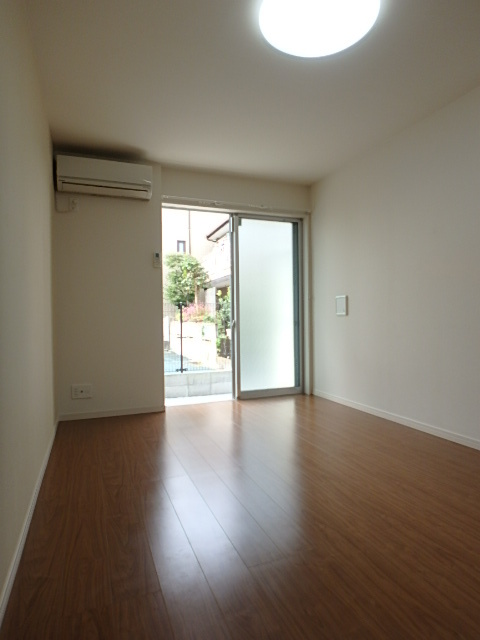 ��ʌ��������܎s��{��听���R���ڂ̃A�p�[�g�̂��̑������E�X�y�[�X