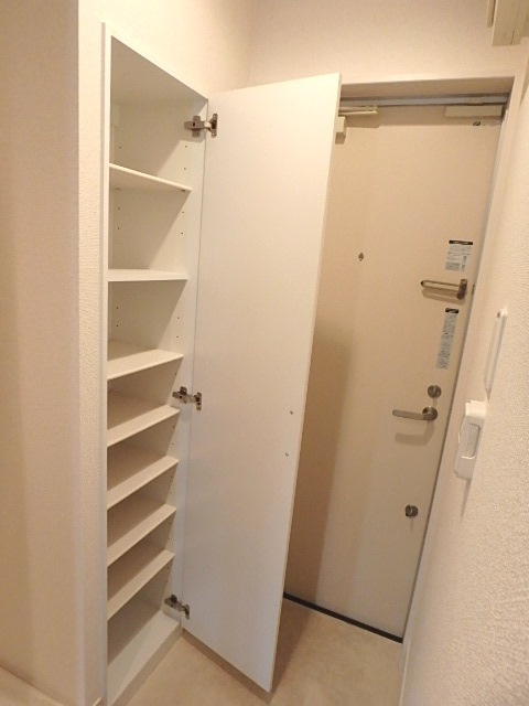 ��ʌ��������܎s��{��听���R���ڂ̃A�p�[�g�̌���