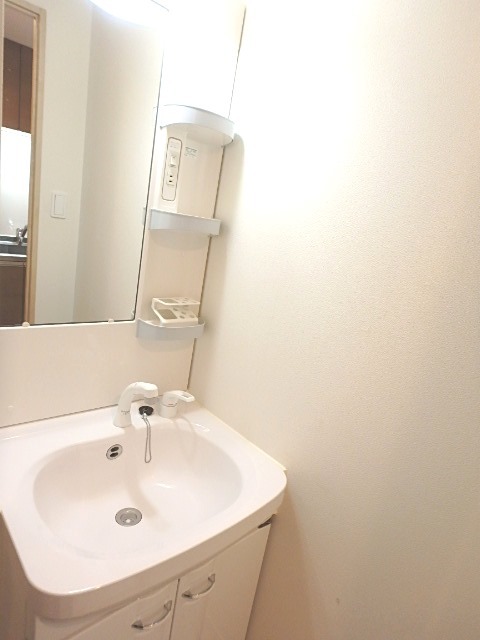 ��ʌ��������܎s��{��听���R���ڂ̃A�p�[�g�̐��ʏ�