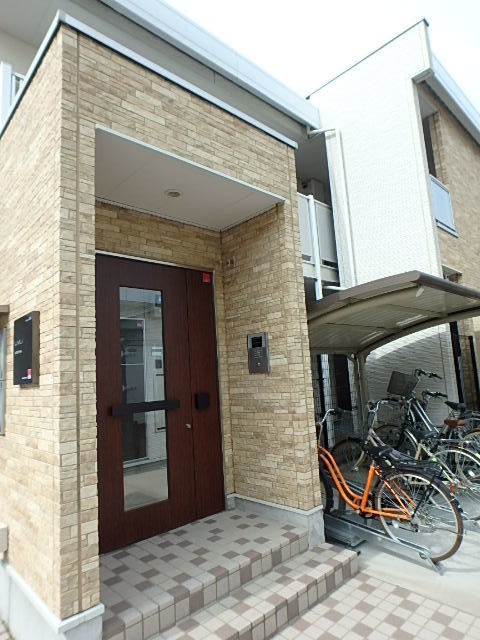 ��ʌ��������܎s��{��听���R���ڂ̃A�p�[�g�̃G���g�����X