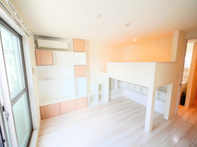 ��ʌ��z�J�s�k�z�J�S���ڂ̃A�p�[�g�̋��ԁE���r���O