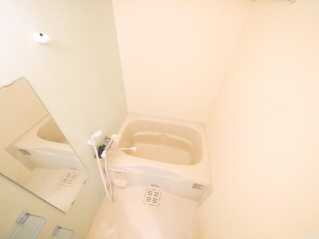 ��ʌ��z�J�s�k�z�J�S���ڂ̃A�p�[�g�̃o�X