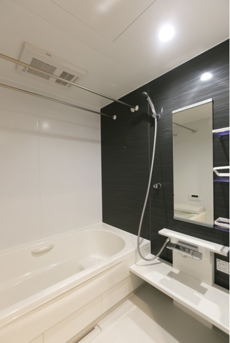 ��ʌ�����s���؂Q���ڂ̃}���V�����̃o�X