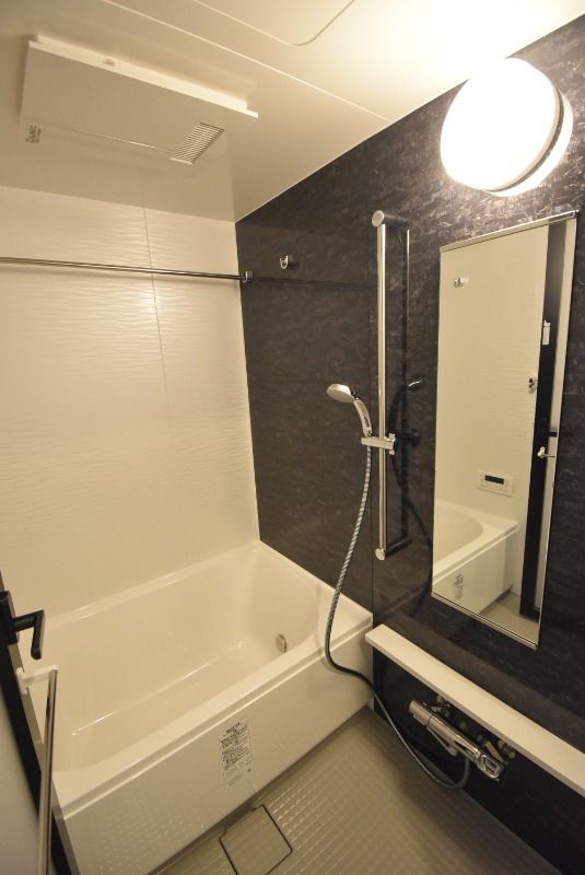 ��ʌ��������܎s�Y�a���ՂQ���ڂ̃}���V�����̃o�X