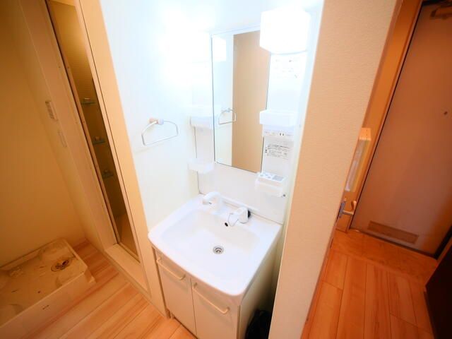 ��ʌ��z�J�s�k�z�J�S���ڂ̃A�p�[�g�̐��ʏ�