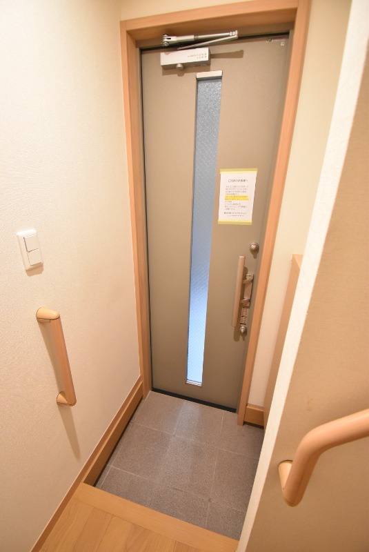 ��ʌ�����s�厚�҂̃A�p�[�g�̌���