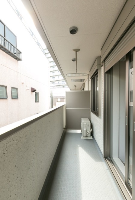 ��ʌ�����s���؂Q���ڂ̃}���V�����̃o���R�j�[