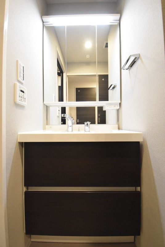 ��ʌ��������܎s�Y�a���ՂQ���ڂ̃}���V�����̐��ʏ�