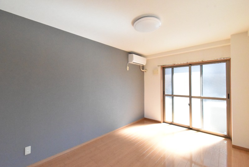 ��ʌ��z�J�s���S���ڂ̃}���V�����̋��ԁE���r���O