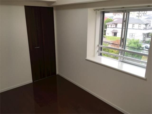 ��ʌ��������܎s�΋擌���R���ڂ̃}���V�����̂��̑������E�X�y�[�X