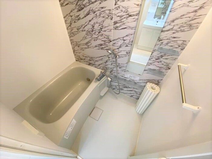 ��ʌ��������܎s�����扺�����T���ڂ̃A�p�[�g�̃o�X