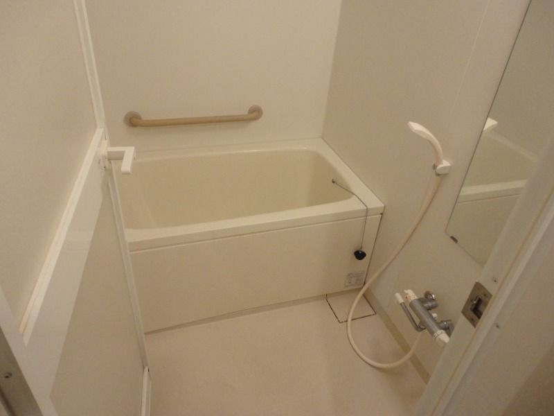 ��ʌ��������܎s��{����ؒ��Q���ڂ̃}���V�����̃o�X