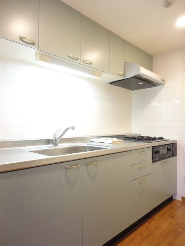 ��ʌ��������܎s��{����ؒ��Q���ڂ̃}���V�����̃L�b�`��