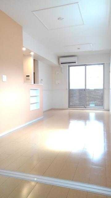 ��ʌ��@�c�s���m�؂P���ڂ̃A�p�[�g�̋��ԁE���r���O