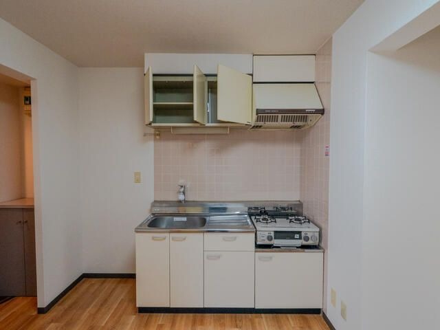 ��ʌ��z�J�s�����R���ڂ̃}���V�����̃L�b�`��