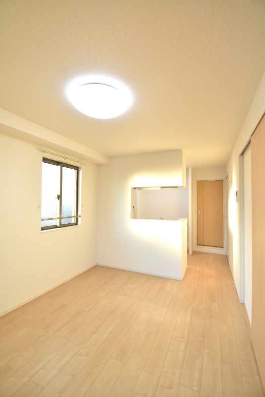 ��ʌ��������܎s����厚�w��̃A�p�[�g�̋��ԁE���r���O