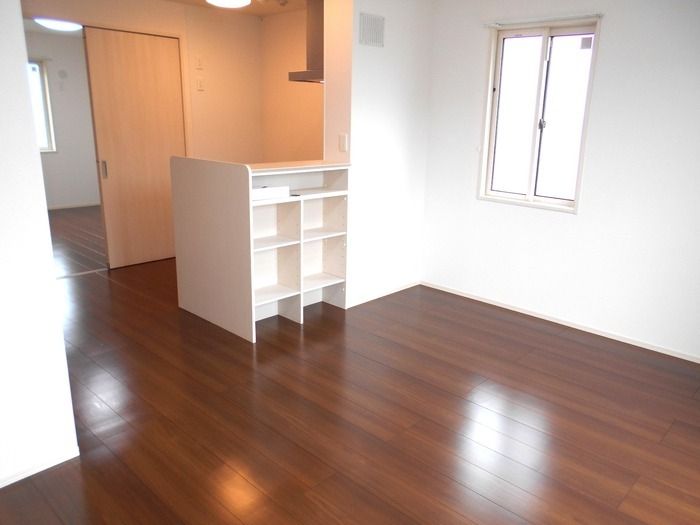 ��ʌ������s�������̃A�p�[�g�̋��ԁE���r���O