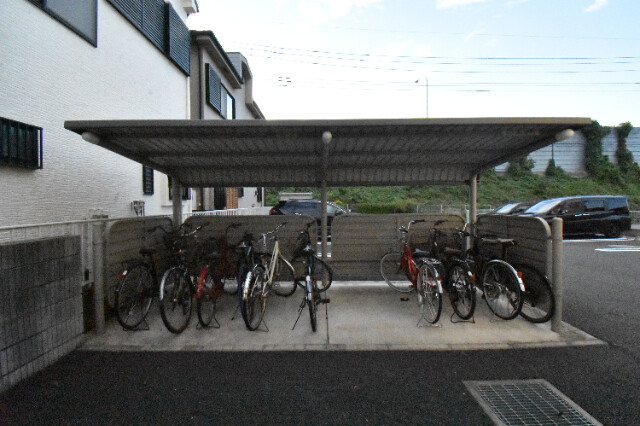 ��ʌ��@�c�s���m�؂P���ڂ̃A�p�[�g�̂��̑�