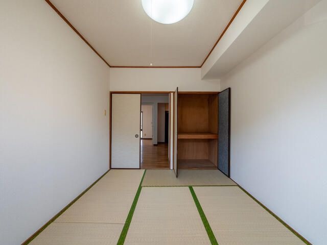 ��ʌ��z�J�s�����R���ڂ̃}���V�����̂��̑������E�X�y�[�X