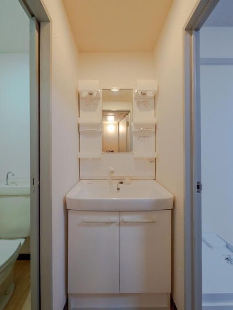 ��ʌ��z�J�s�����R���ڂ̃}���V�����̐��ʏ�