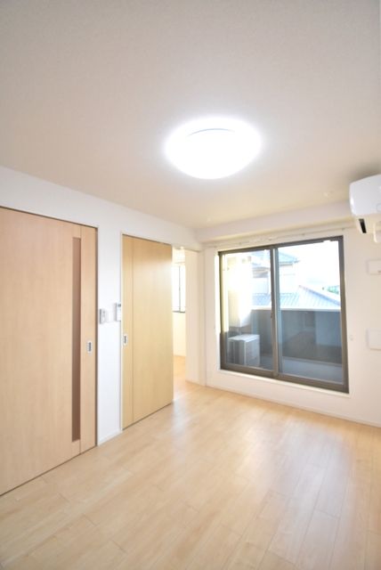 ��ʌ��������܎s����厚�w��̃A�p�[�g�̂��̑������E�X�y�[�X