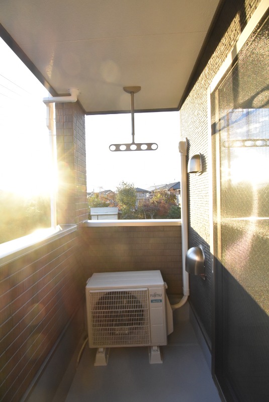 ��ʌ��������܎s����厚�w��̃A�p�[�g�̃o���R�j�[