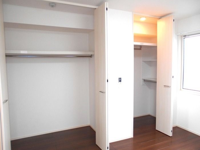 ��ʌ������s�������̃A�p�[�g�̎��[