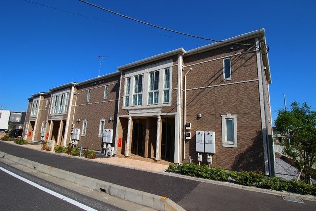 ��ʌ��z�J�s���C�N�^�E���P���ڂ̃}���V�����̌����O��