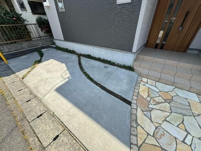 ��ʌ��z�J�s�J�����P���ڂ̈�ˌ��Ă̒��ԏ�