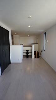 ��ʌ��z�J�s�z���J�{���̃A�p�[�g�̂��̑������E�X�y�[�X