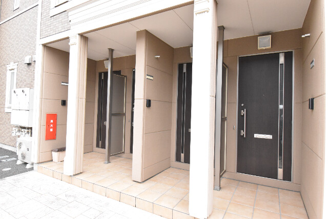 ��ʌ��z�J�s���C�N�^�E���P���ڂ̃}���V�����̃G���g�����X