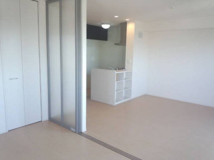 ��ʌ��������܎s����厚�w��̃A�p�[�g�̋��ԁE���r���O