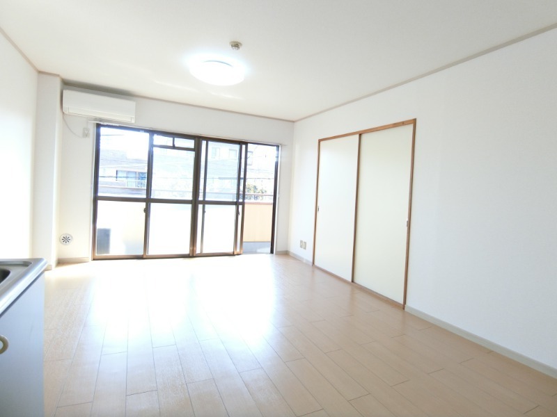 ��ʌ�����s�˒˓��P���ڂ̃}���V�����̋��ԁE���r���O