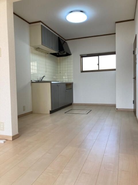 ��ʌ��������܎s����厚�w��̃A�p�[�g�̃L�b�`��