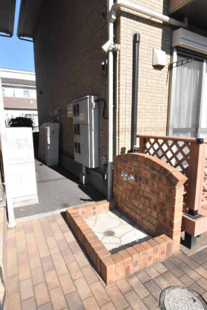 ��ʌ�����s�厚�ΐ_�̃A�p�[�g�̂��̑�