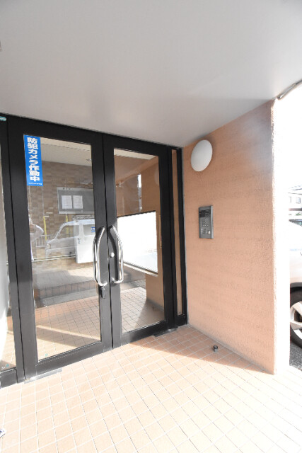 ��ʌ��z�J�s�k�z�J�Q���ڂ̃}���V�����̃G���g�����X