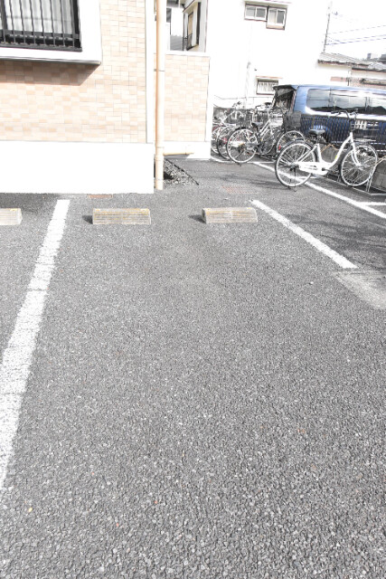 ��ʌ��z�J�s�k�z�J�Q���ڂ̃}���V�����̒��ԏ�