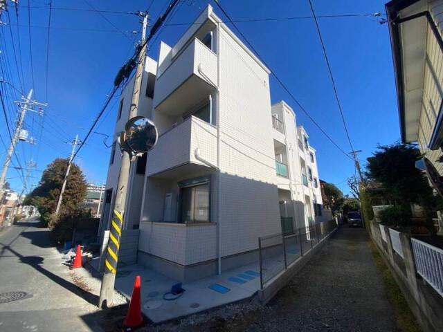 ��ʌ��������܎s�������a�c���Q���ڂ̃A�p�[�g�̌����O��