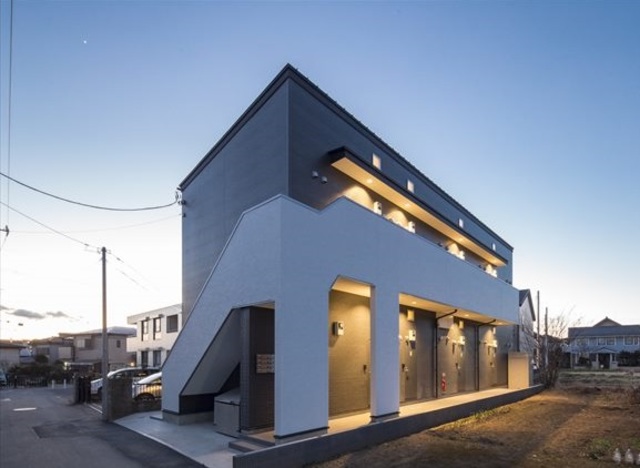 ��ʌ��������܎s����厚�w��̃A�p�[�g�̌����O��