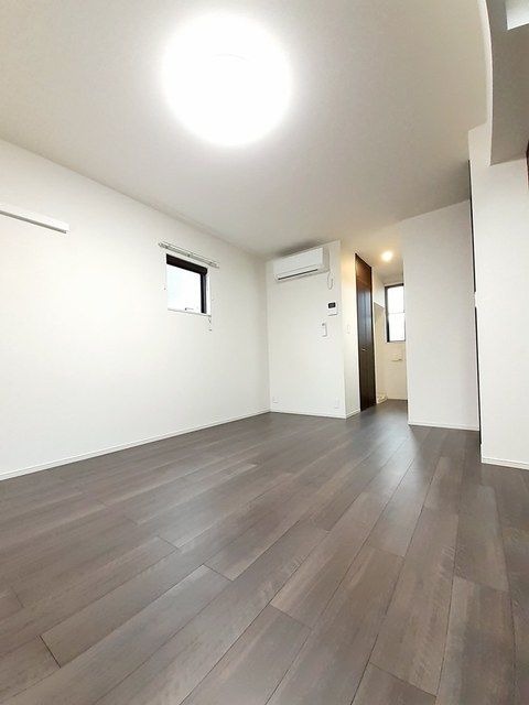 ��ʌ��������܎s��΋撇���P���ڂ̃A�p�[�g�̋��ԁE���r���O