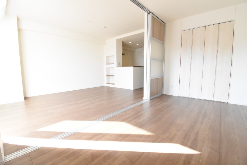 ��ʌ��������܎s��{��k�ܒ��P���ڂ̃}���V�����̋����E���r���O