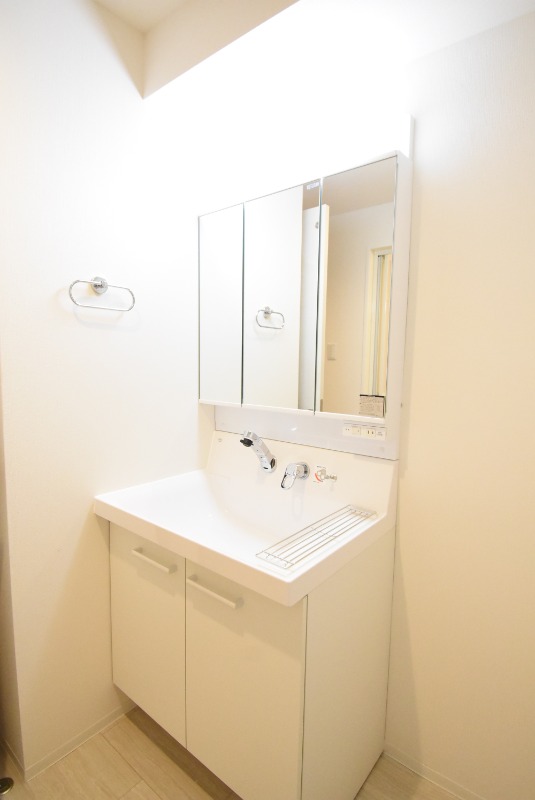 ��ʌ��������܎s��{��k�ܒ��P���ڂ̃}���V�����̐��ʏ�