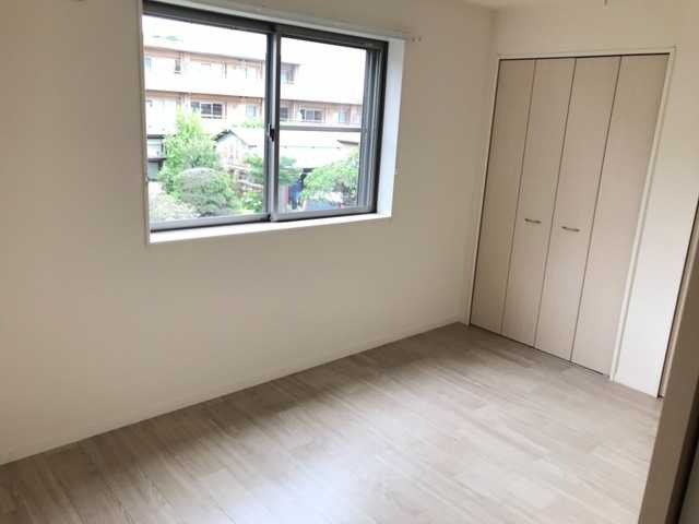 ��ʌ��������܎s�΋�Ō��Q���ڂ̃A�p�[�g�̂��̑������E�X�y�[�X