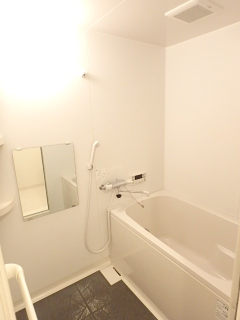 ��ʌ��������܎s�΋挴�R�S���ڂ̃}���V�����̃o�X